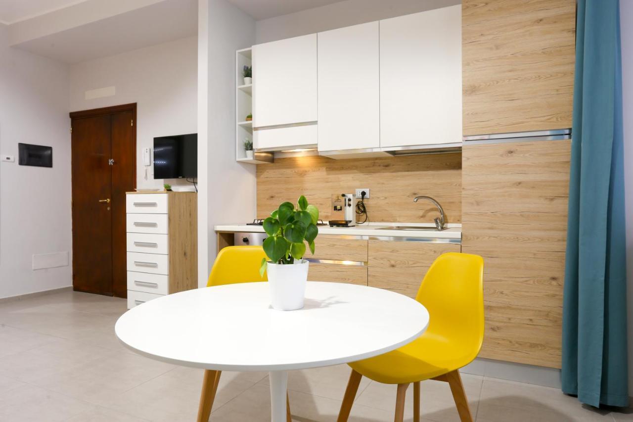 Ferienwohnung Le Stanze Di Mami Salerno Exterior foto