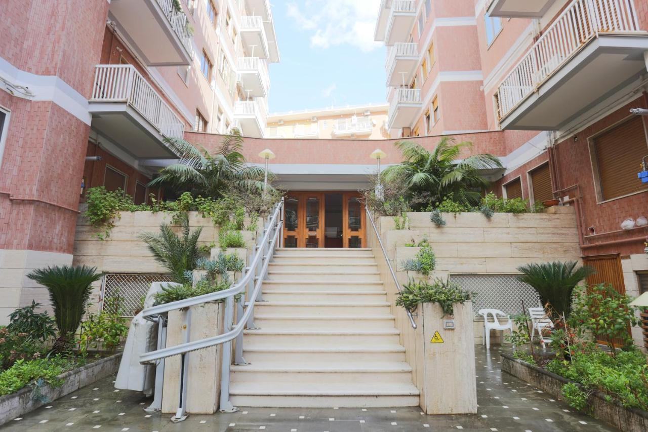 Ferienwohnung Le Stanze Di Mami Salerno Exterior foto